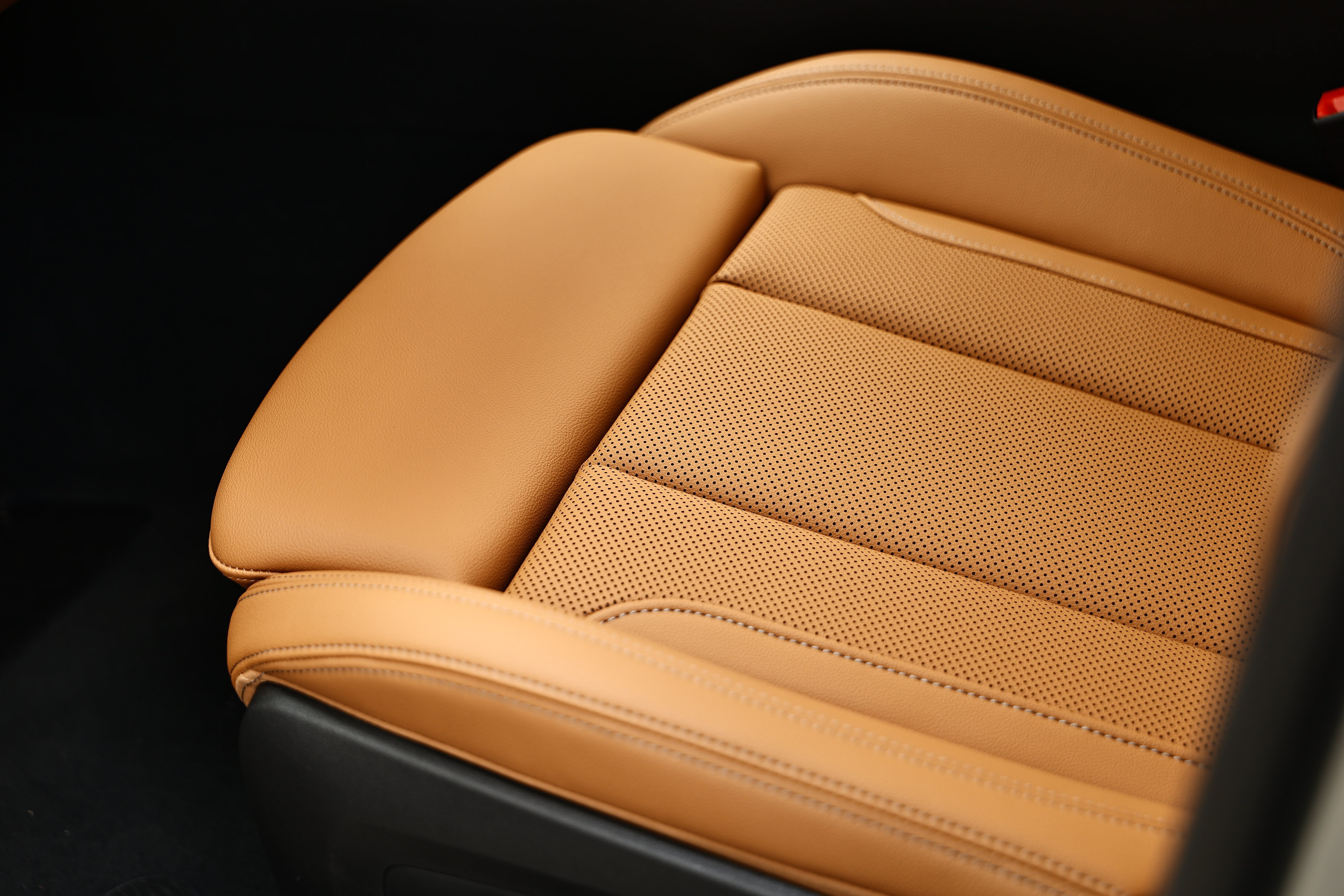 New 2026 BMW 330i Sedan RWD image 23