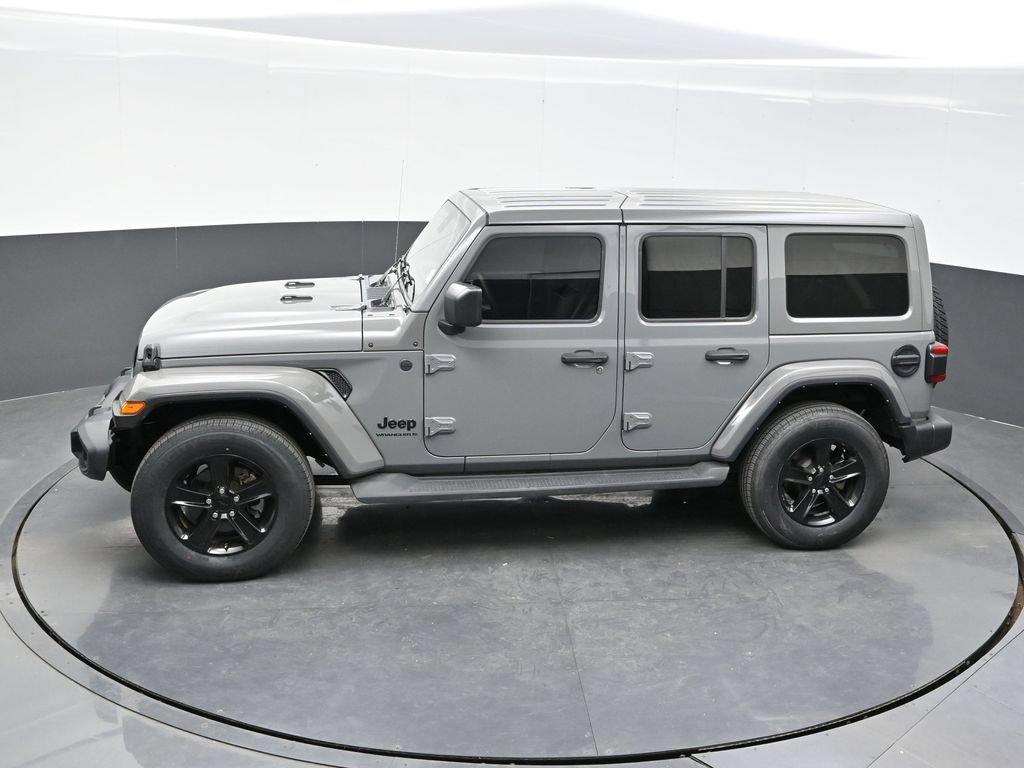 Used 2023 Jeep Wrangler Unlimited Sahara AWD/4WD image 36