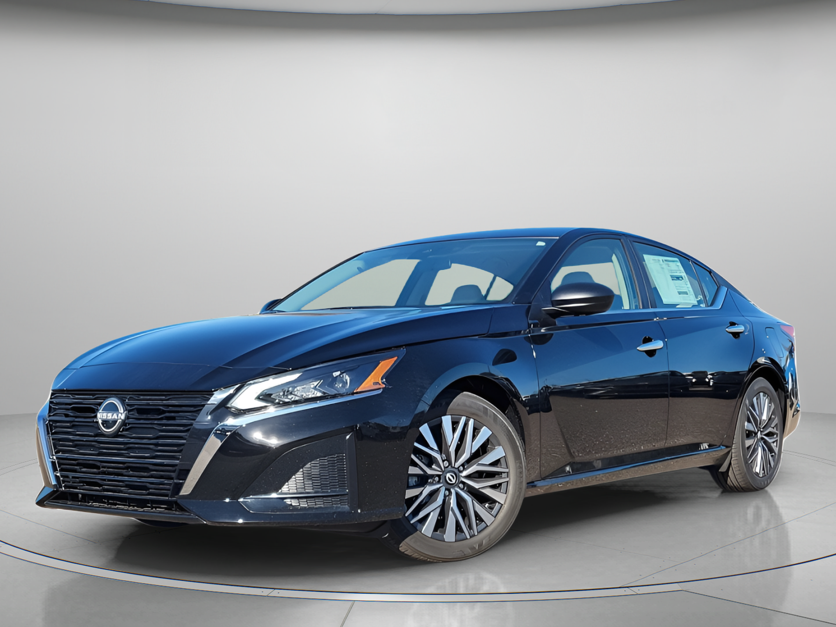 New 2025 Nissan Altima 2.5 SV FWD image 2
