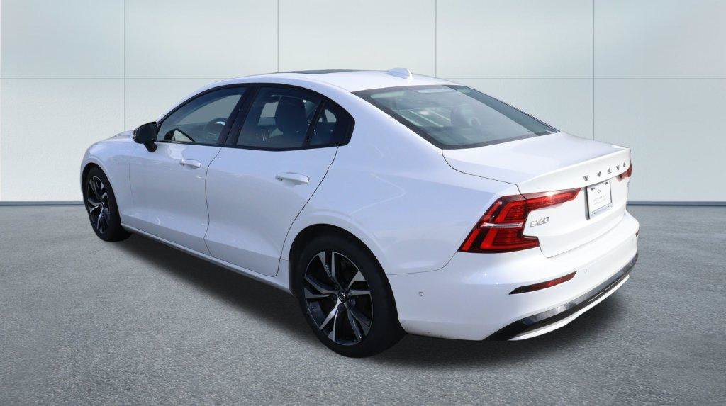 Used 2024 Volvo S60 B5 Plus FWD image 3