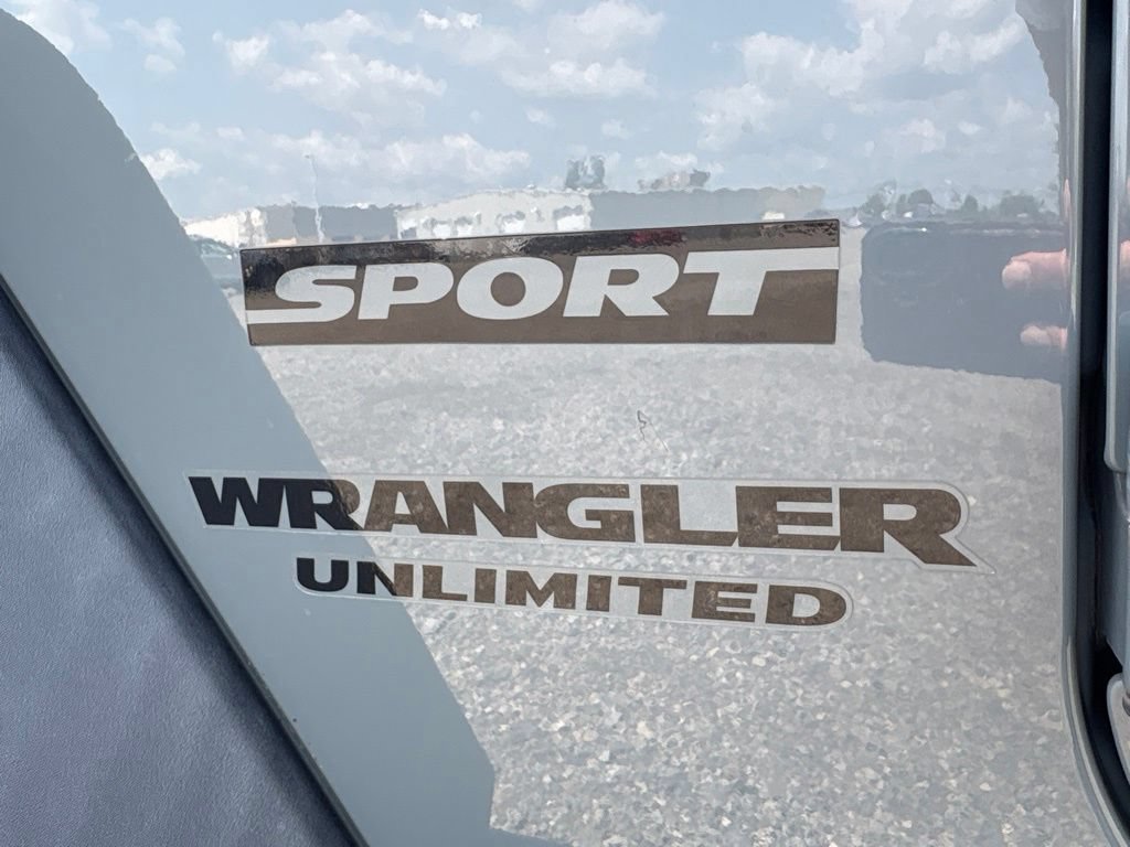 Used 2014 Jeep Wrangler Unlimited Sport w/ Quick Order Package 24S AWD/4WD image 4