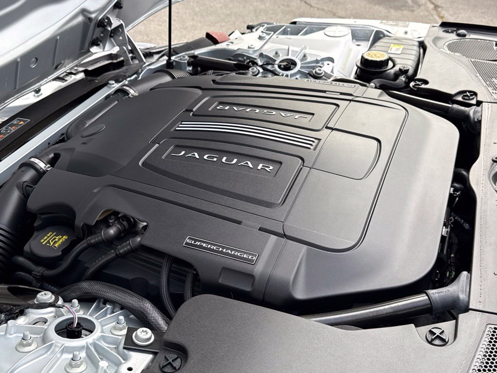 Used 2023 Jaguar F-TYPE Coupe RWD image 33