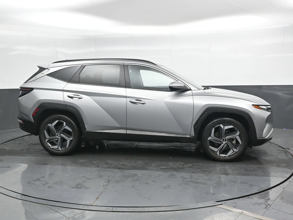 Used 2023 Hyundai Tucson SEL w/ Cargo Package AWD/4WD image 4