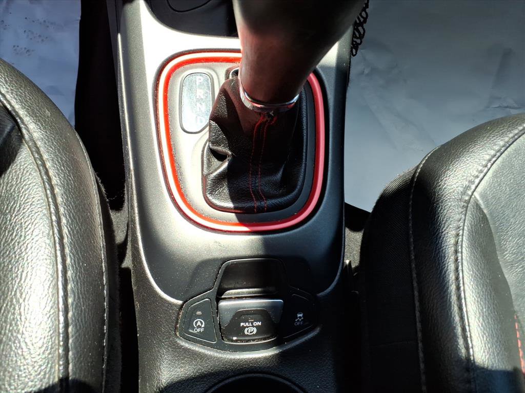 Used 2019 Jeep Compass Trailhawk AWD/4WD image 24