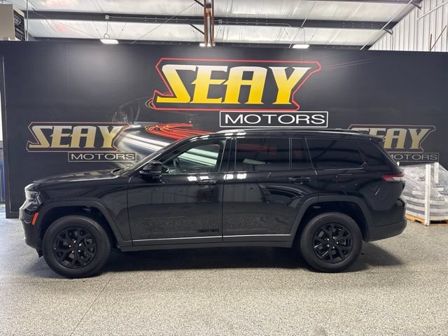 Used 2025 Jeep Grand Cherokee L Altitude AWD/4WD image 2