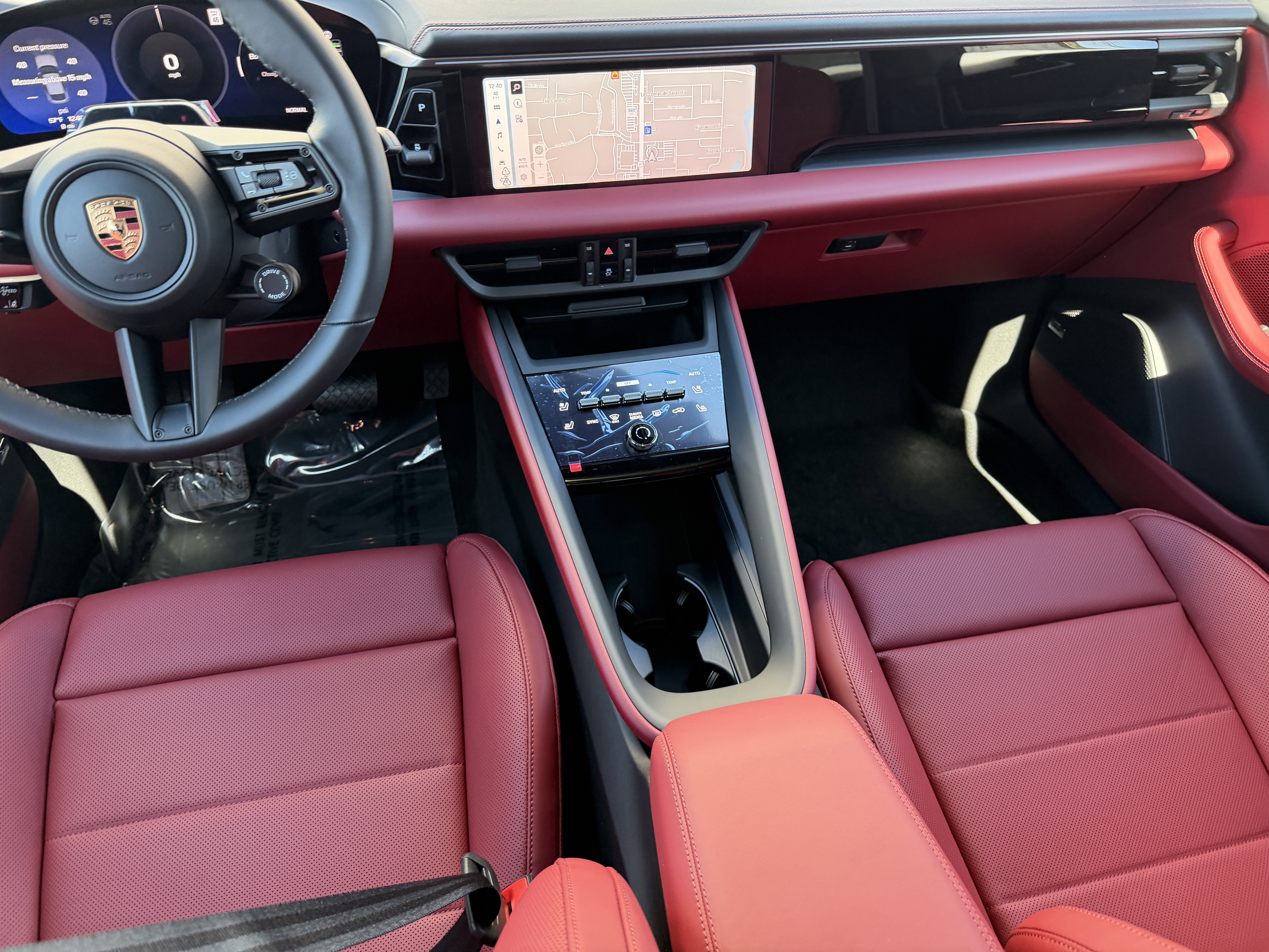 New 2026 Porsche Macan Electric image 18