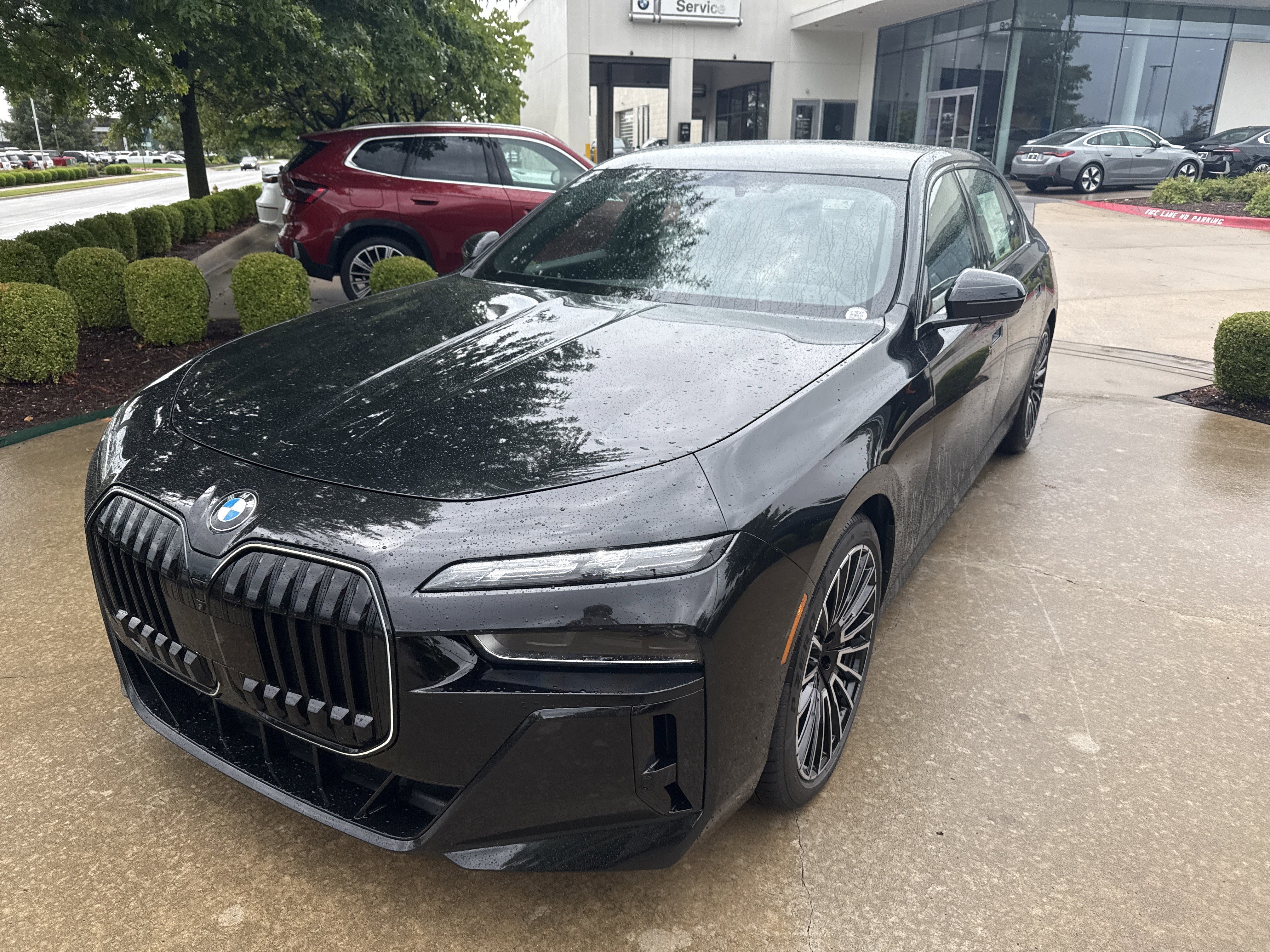 New 2026 BMW 760i xDrive image 1