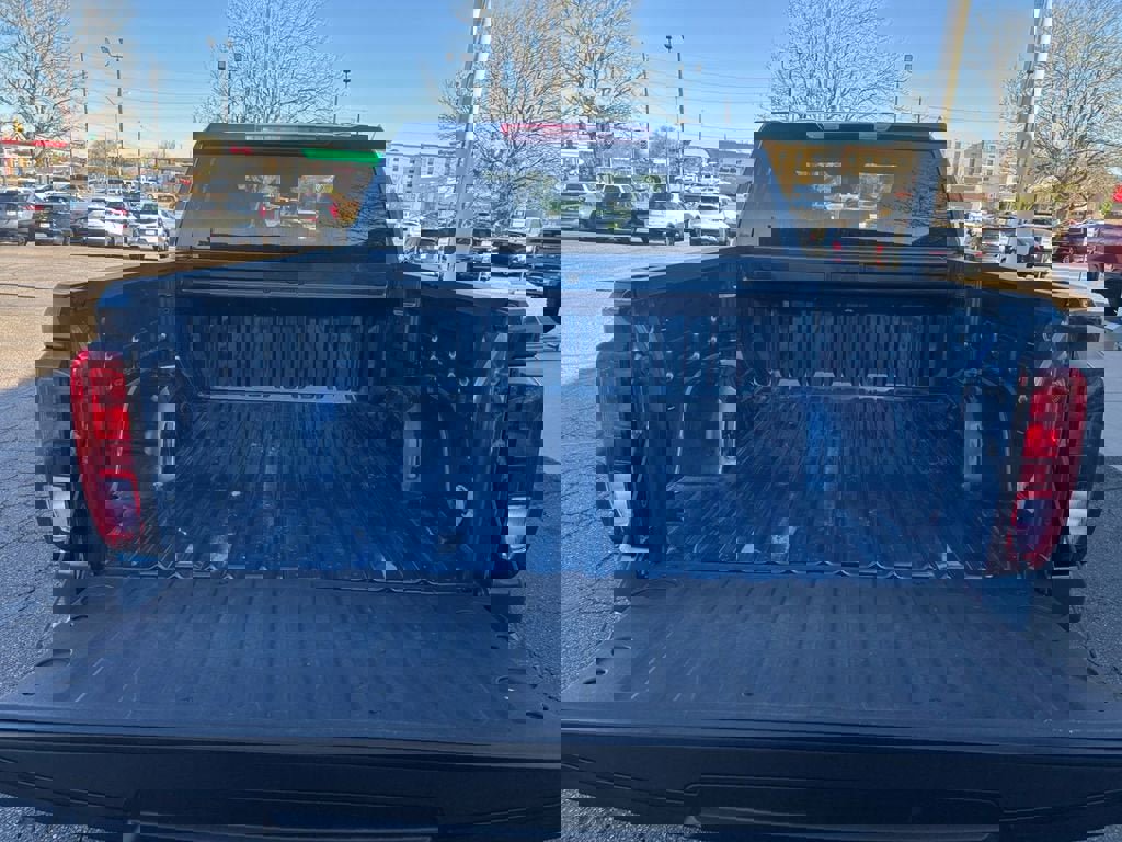 Used 2024 GMC Sierra 1500 Elevation image 16