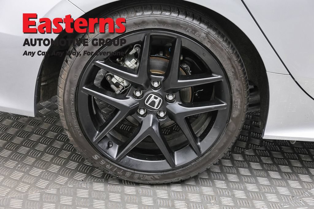 Used 2025 Honda Civic Sport image 29