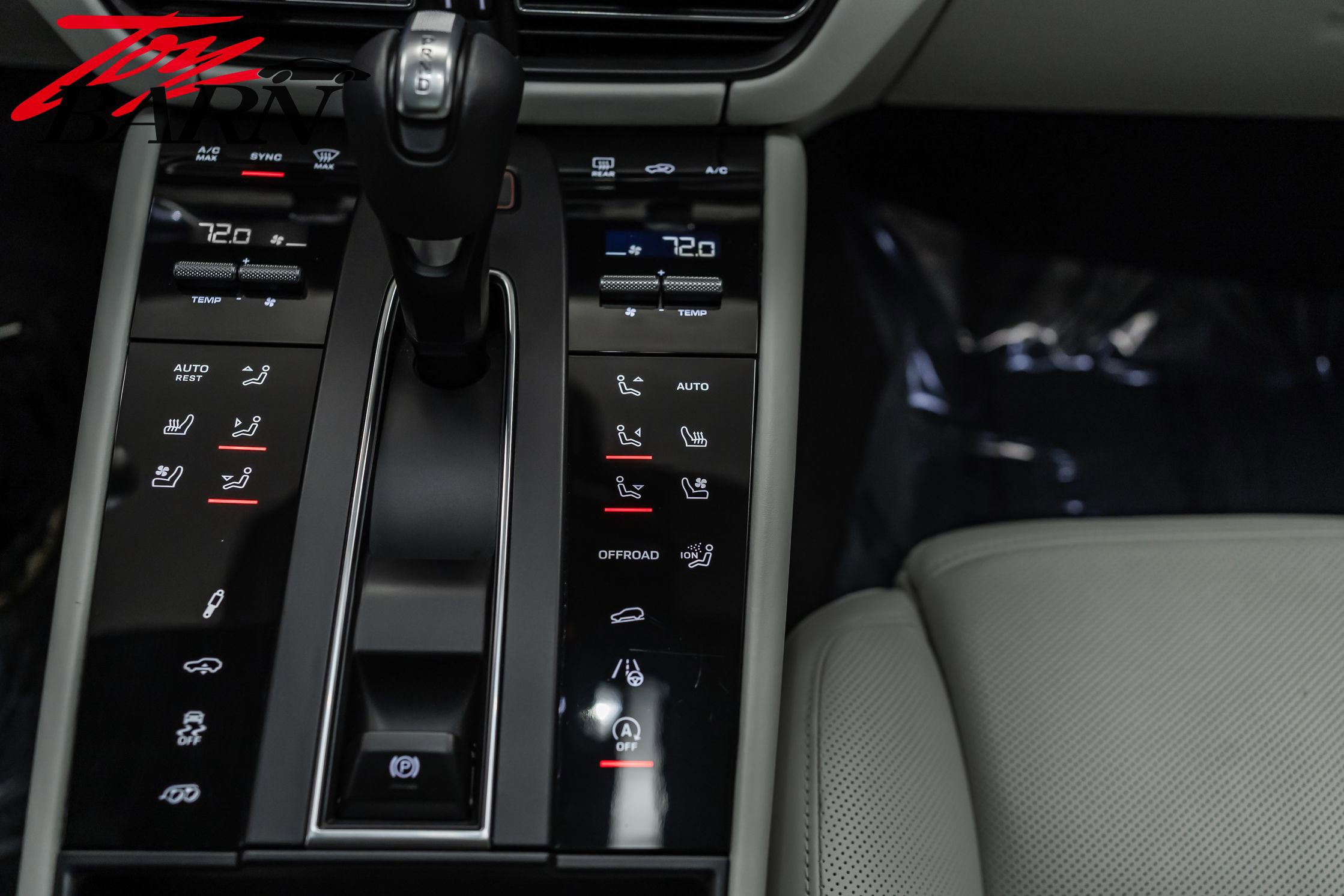 Used 2022 Porsche Macan GTS AWD/4WD image 40