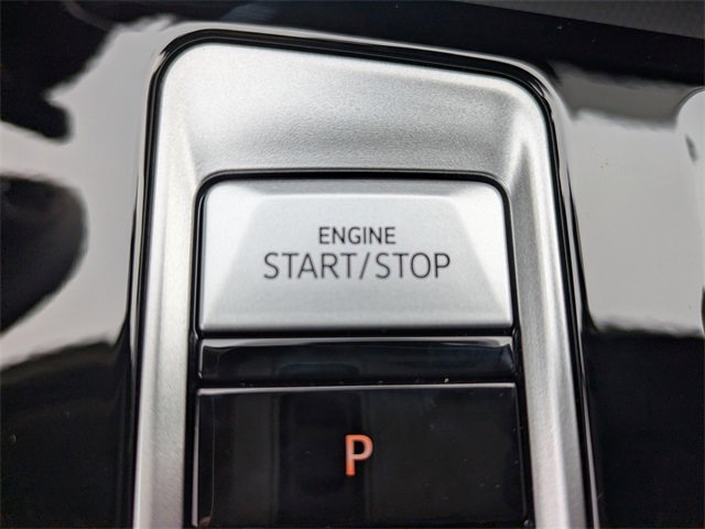 New 2026 Volkswagen Atlas SE image 32