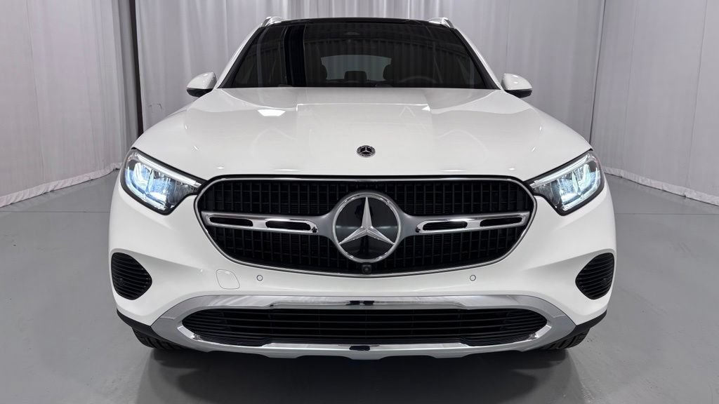 Certified 2025 Mercedes-Benz GLC 300 4MATIC image 3