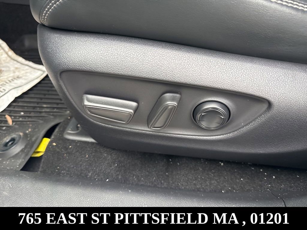 Used 2019 Toyota RAV4 Limited w/ Limited Grade Weather Package image 13