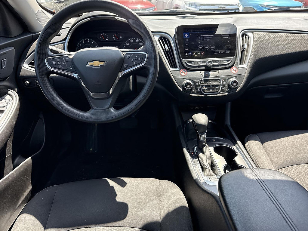 Used 2025 Chevrolet Malibu LT FWD image 18