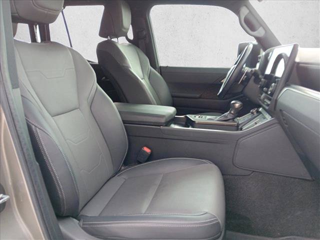 Used 2024 Lexus GX 550 AWD/4WD image 21
