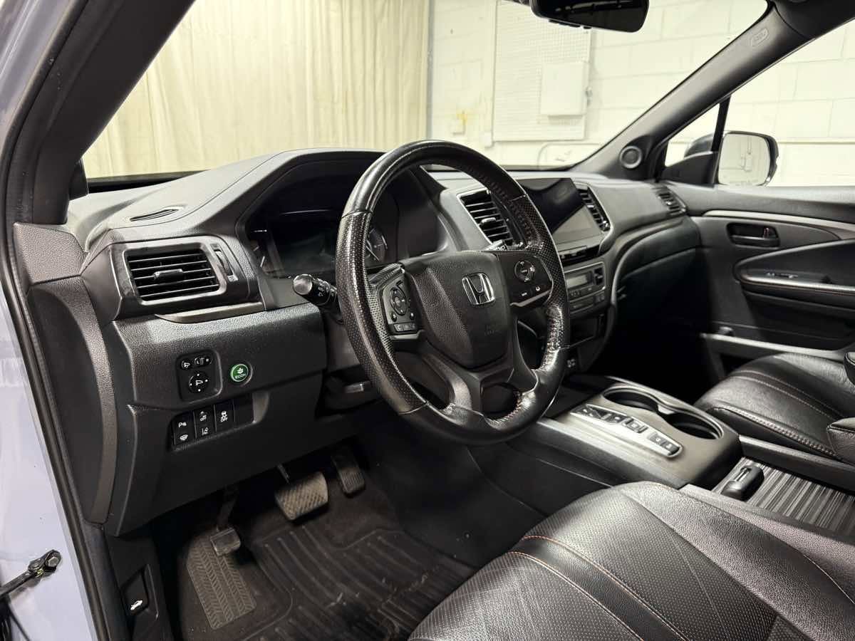 Used 2022 Honda Passport TrailSport image 10