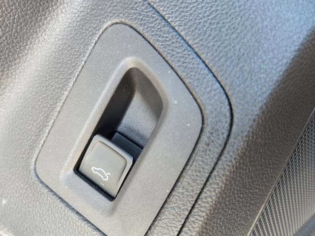 Used 2023 Volkswagen Atlas SE w/ Panoramic Sunroof Package FWD image 21