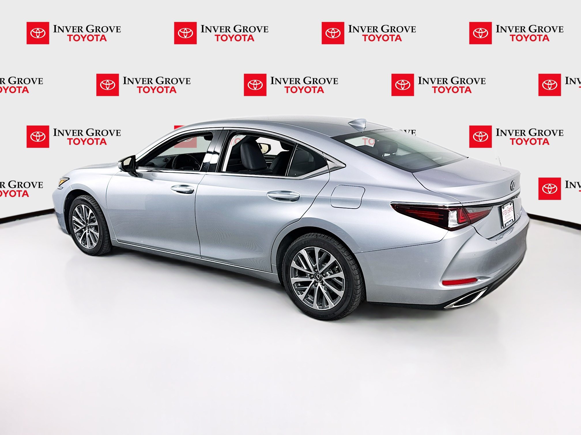 Used 2023 Lexus ES 350 w/ Premium Package FWD image 7