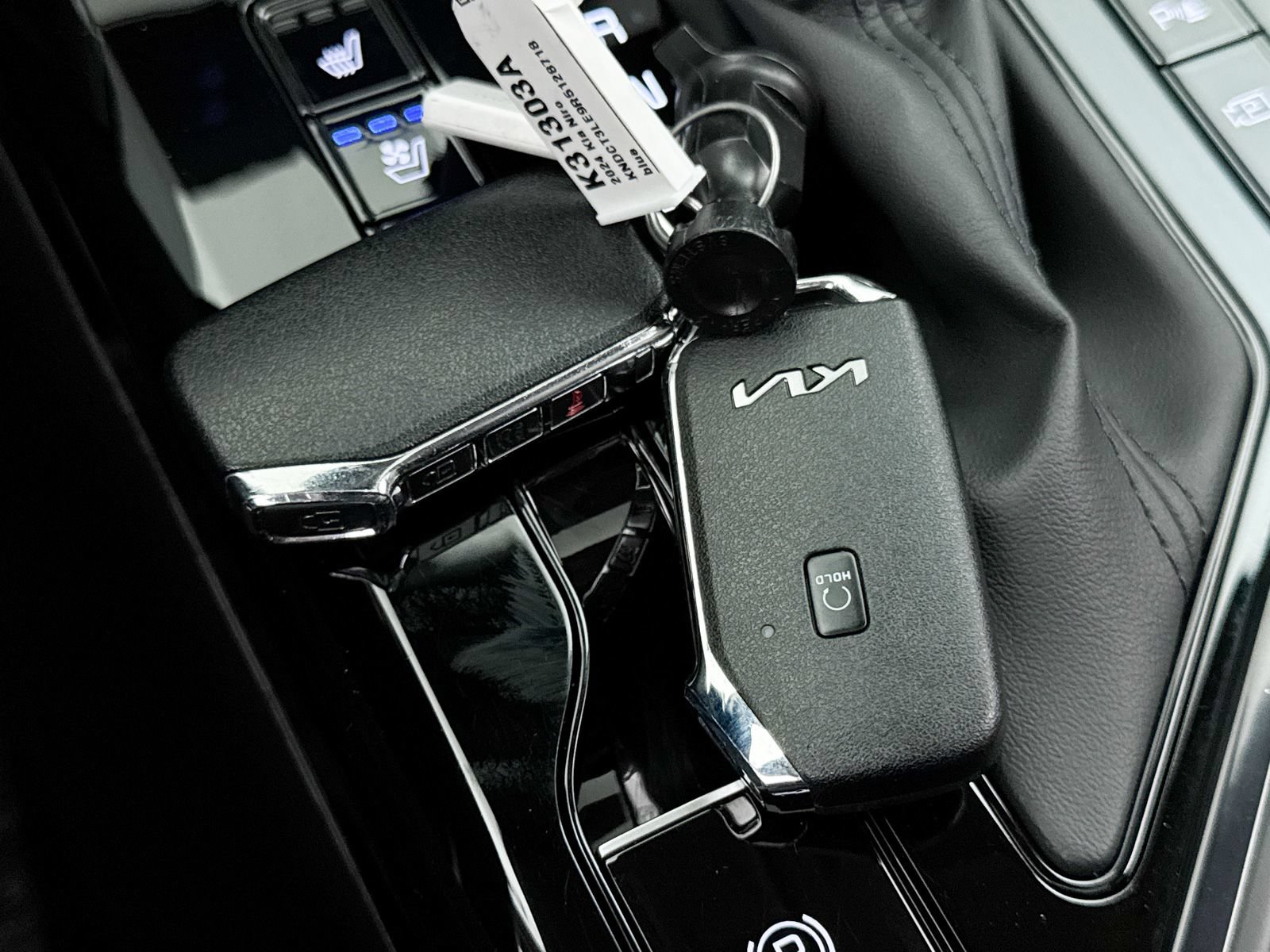 Certified 2024 Kia Niro SX Touring FWD image 39