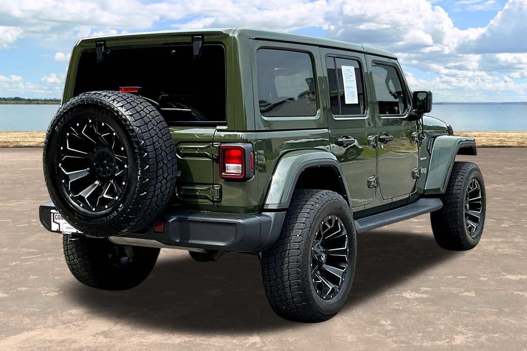 Used 2022 Jeep Wrangler Unlimited Sahara AWD/4WD image 8