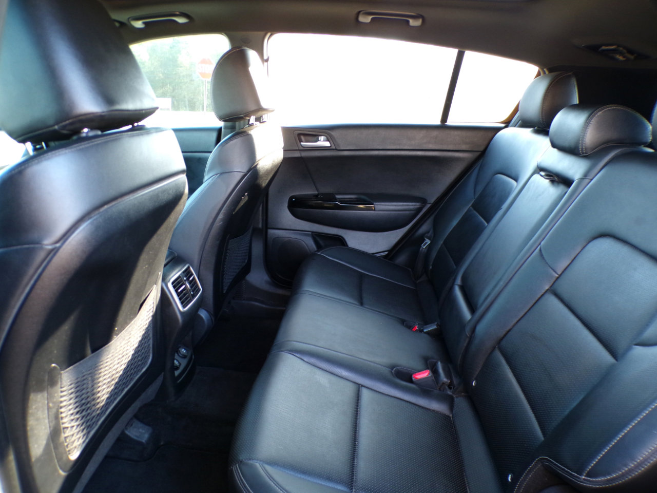 Used 2022 Kia Sportage Nightfall Edition w/ Nightfall Fwd Premium Package image 33