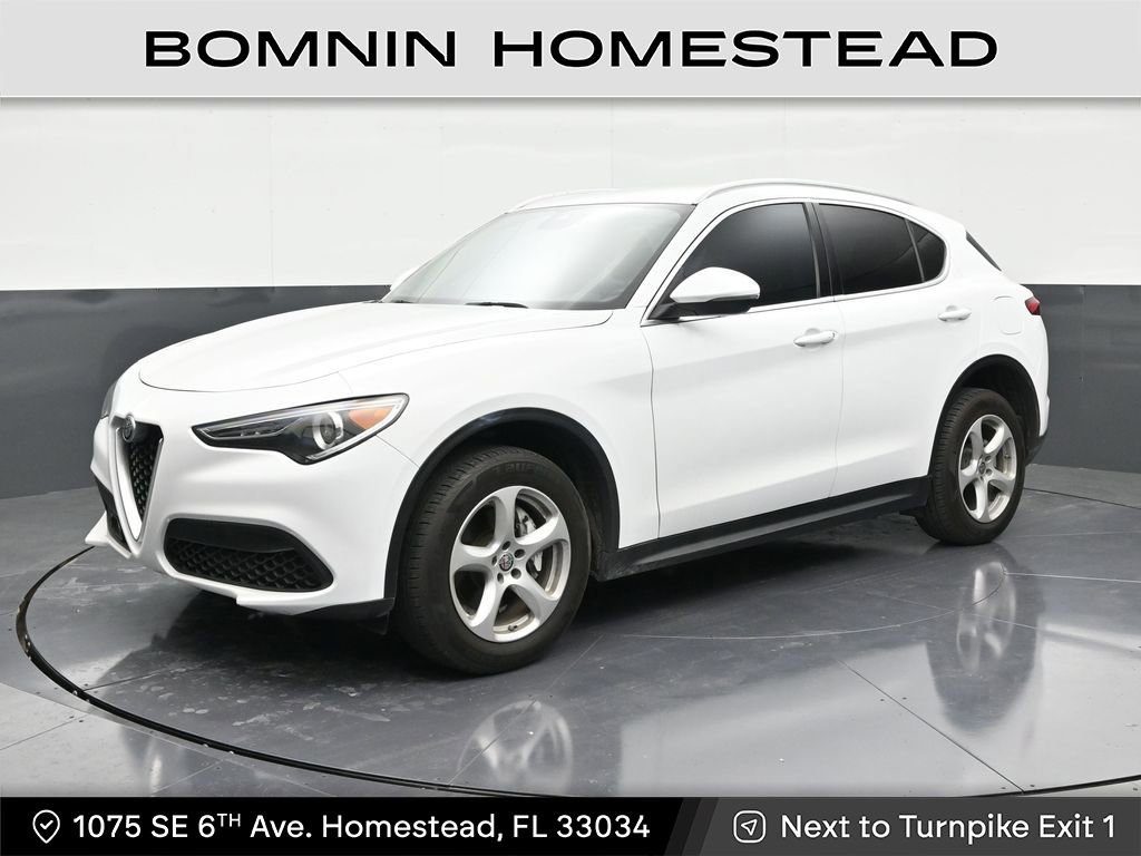 Used 2020 Alfa Romeo Stelvio Base image 1