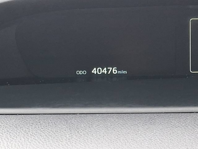 Used 2022 Toyota Prius LE FWD image 21