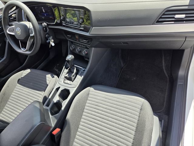 Used 2022 Volkswagen Jetta S image 18