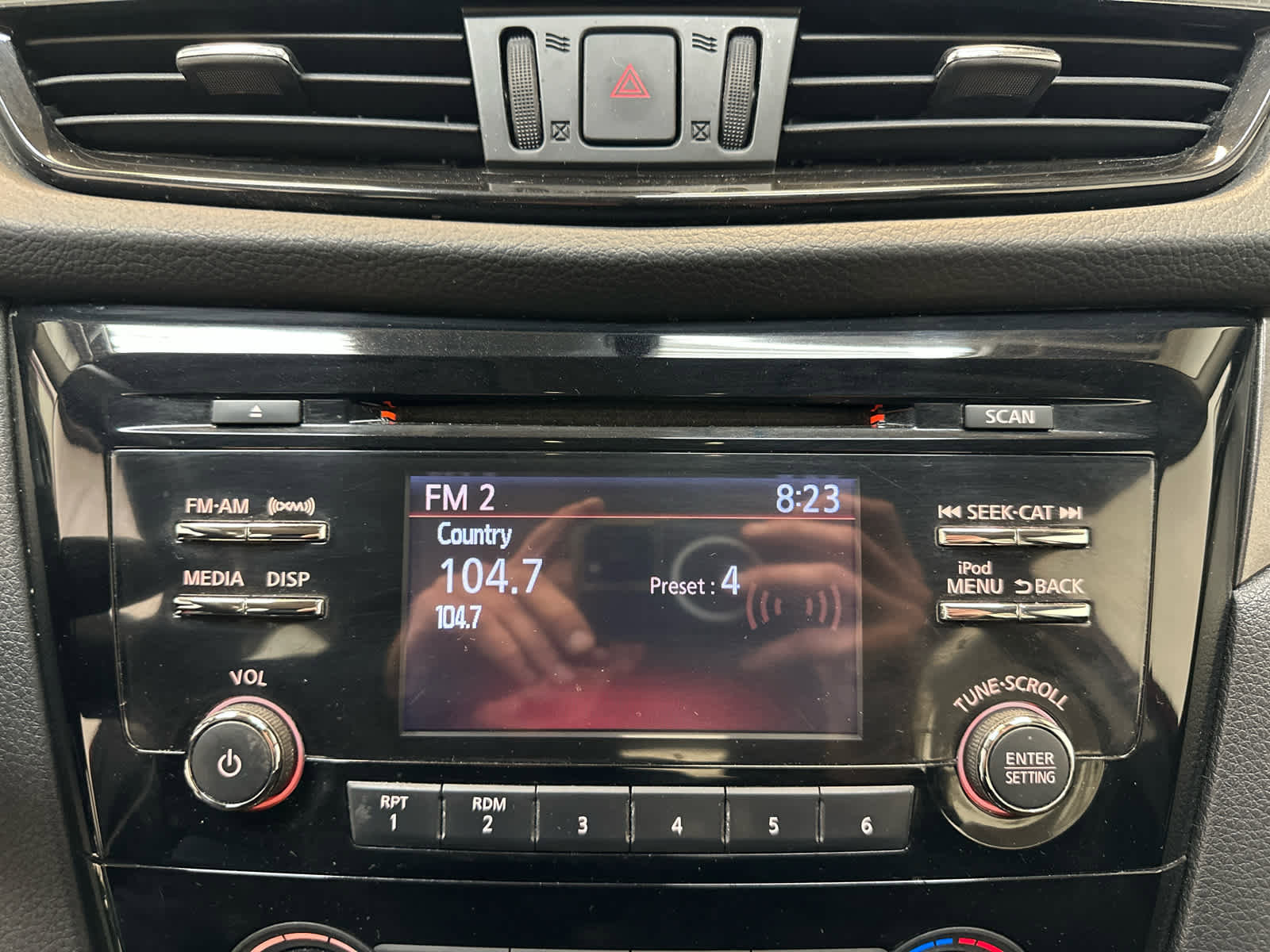 Certified 2018 Nissan Rogue Sport S w/ S Appearance Package AWD/4WD image 14