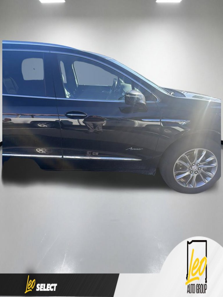 Used 2024 Buick Enclave Avenir w/ Avenir Technology Package AWD/4WD image 5