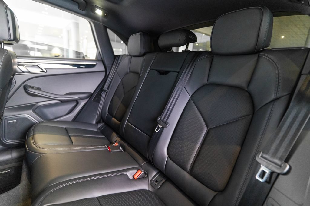 New 2026 Porsche Macan S AWD/4WD image 37
