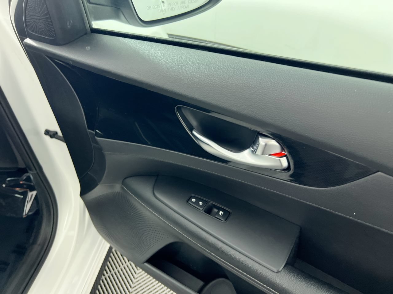 Certified 2024 Kia Forte GT-Line FWD image 33