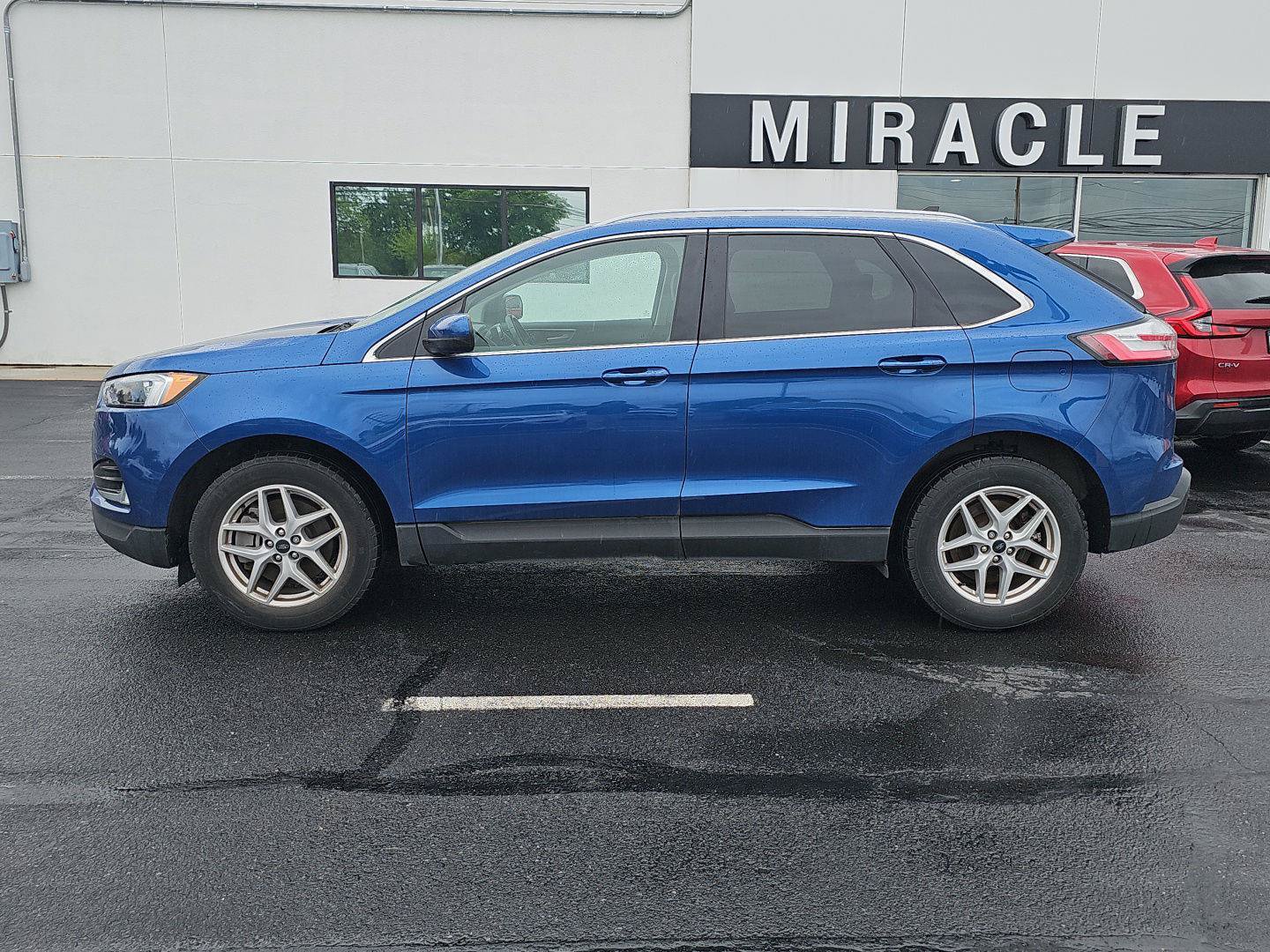 Used 2023 Ford Edge SEL w/ Convenience Package AWD/4WD image 4