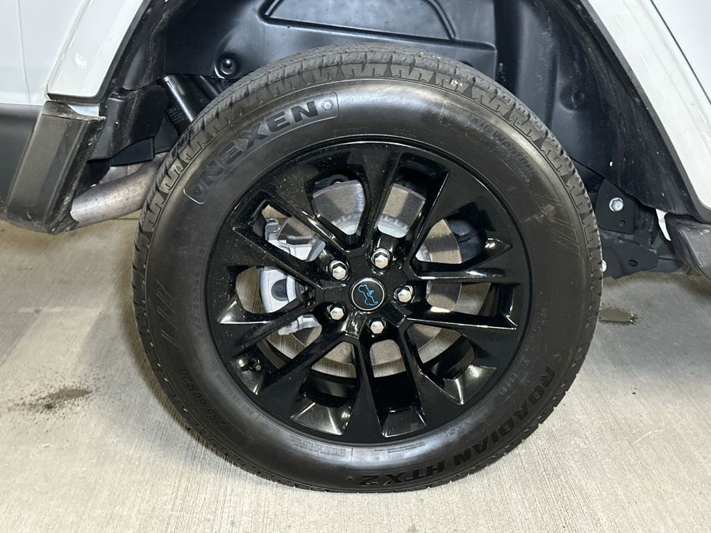 Used 2024 Jeep Wrangler Unlimited Sahara image 8