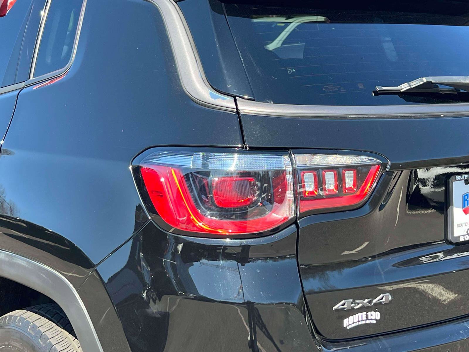 Used 2022 Jeep Compass Trailhawk image 8