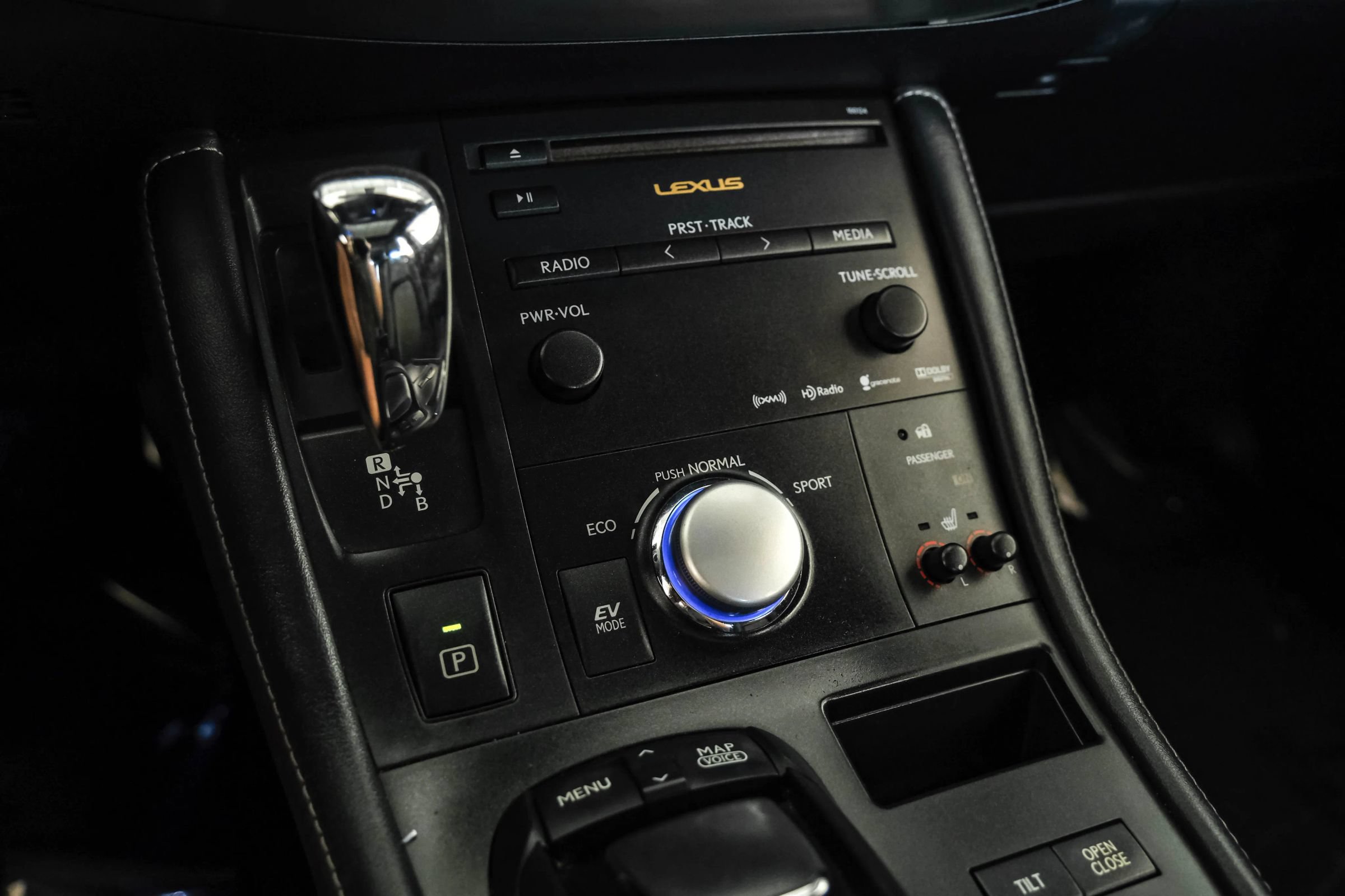 Used 2013 Lexus CT 200h w/ F Sport Pkg w/Nuluxe Trim FWD image 22