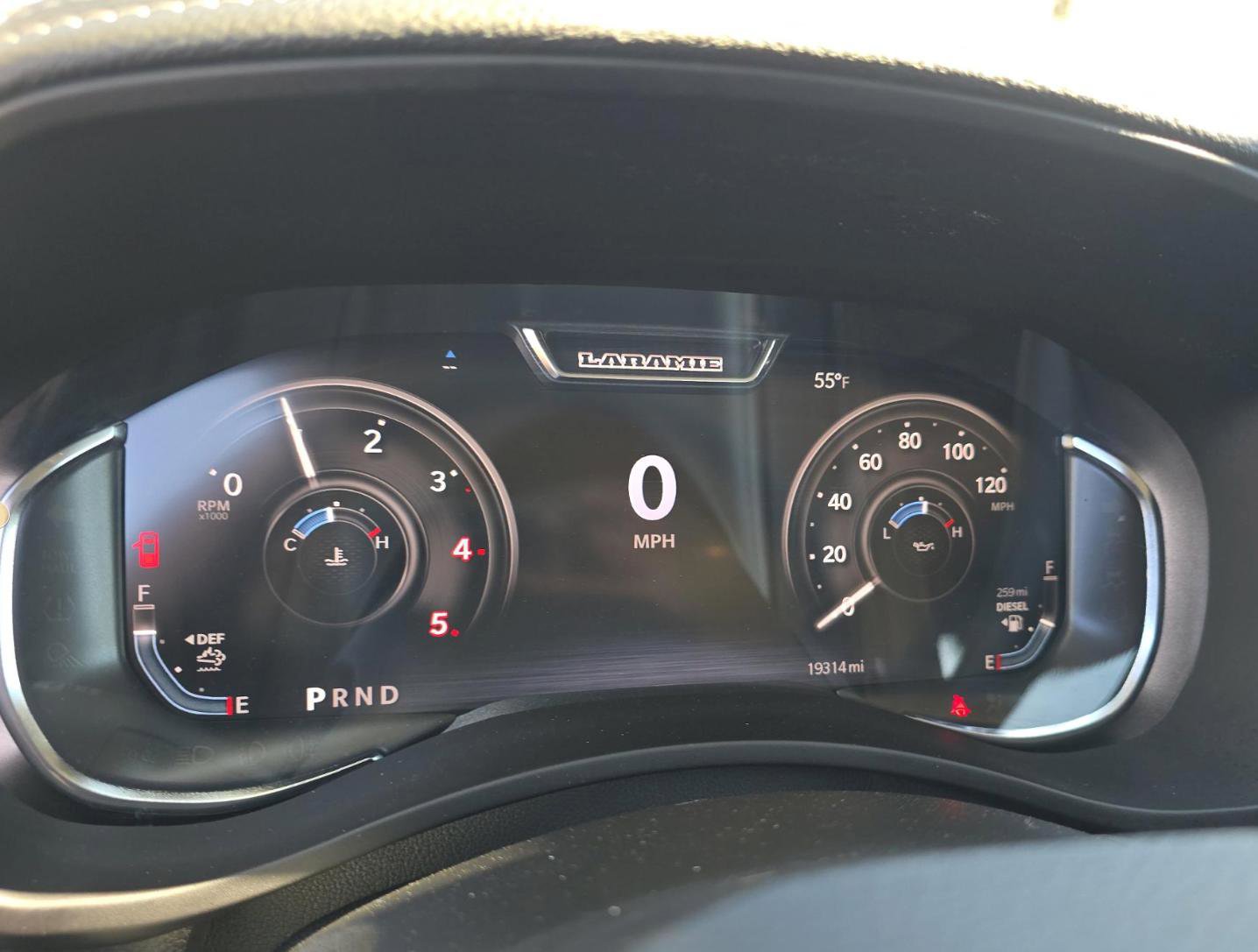 Used 2024 RAM 2500 Laramie w/ Safety Group image 8