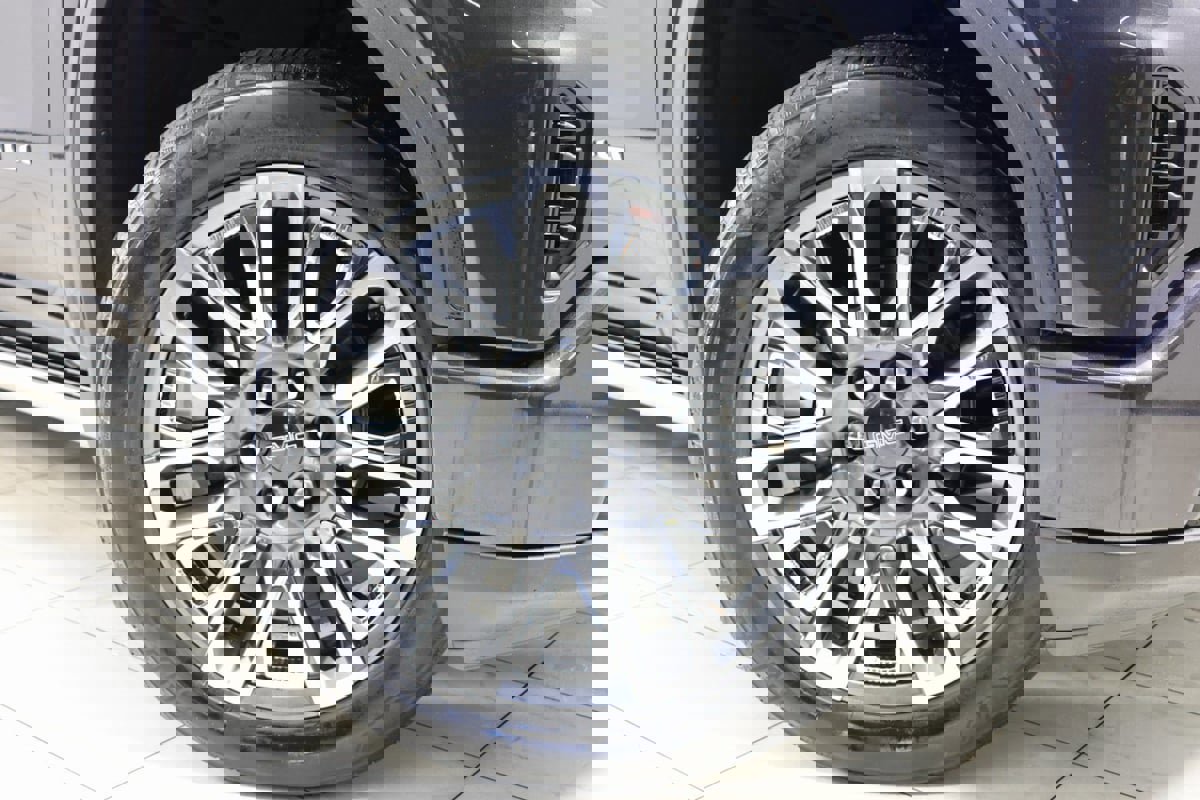 Used 2024 GMC Sierra 1500 Denali Ultimate image 14