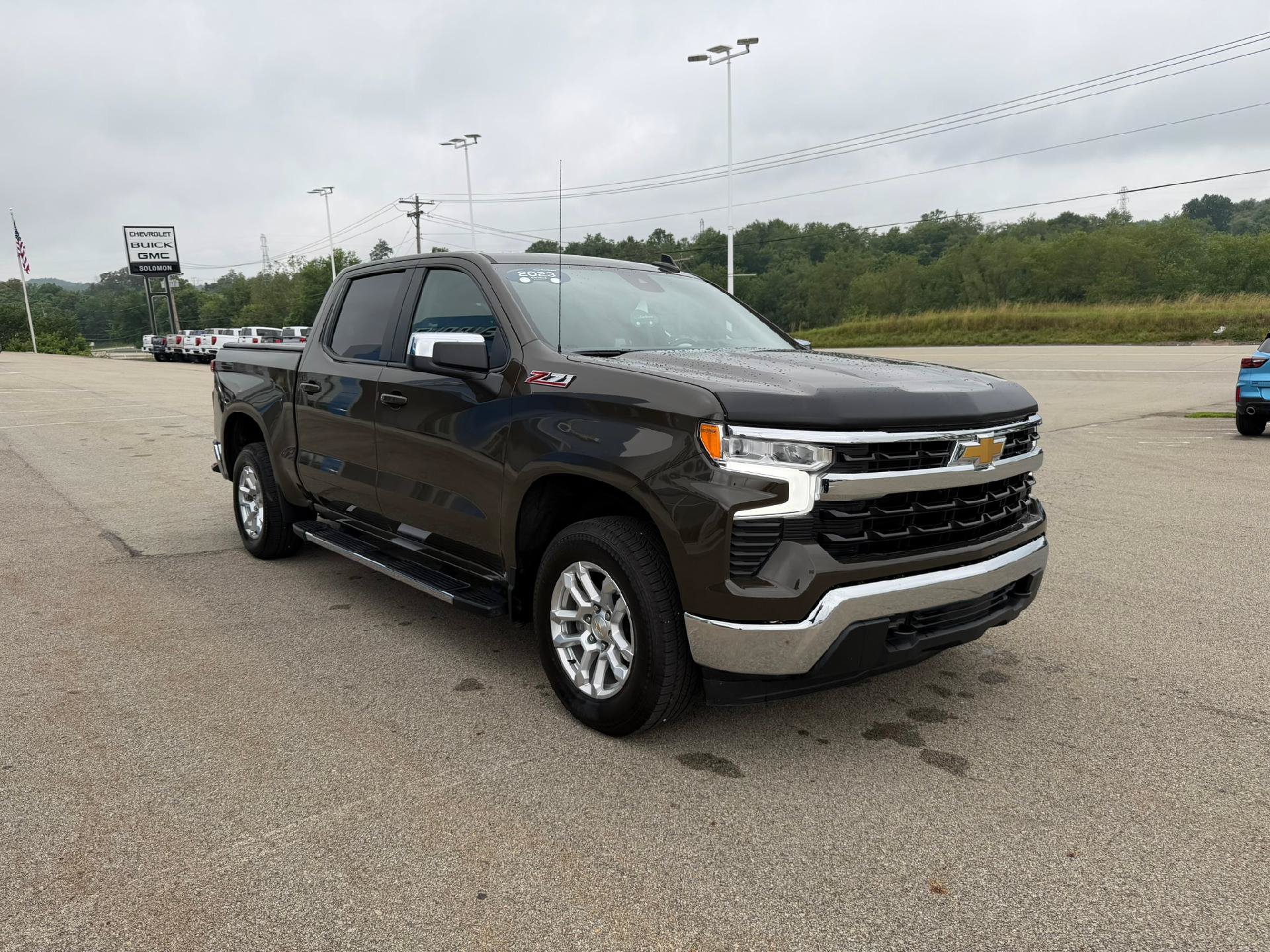 Certified 2023 Chevrolet Silverado 1500 LT w/ Z71 Off-Road Package AWD/4WD image 8