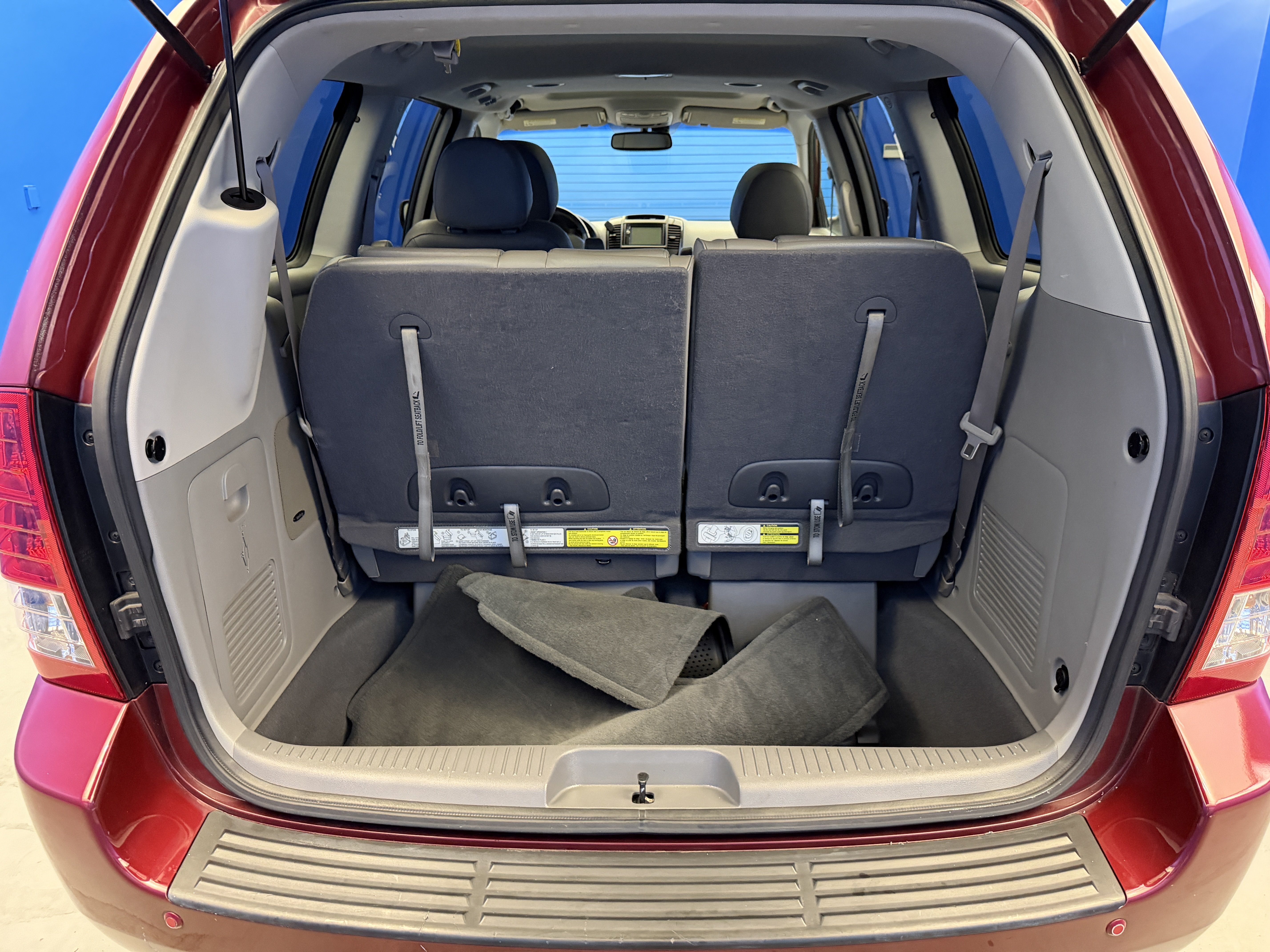 Used 2014 Kia Sedona EX w/ Navigation Package FWD image 26
