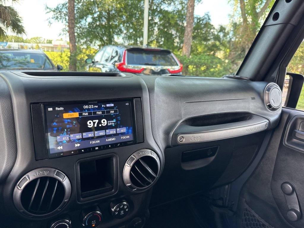 Used 2018 Jeep Wrangler Sport AWD/4WD image 55