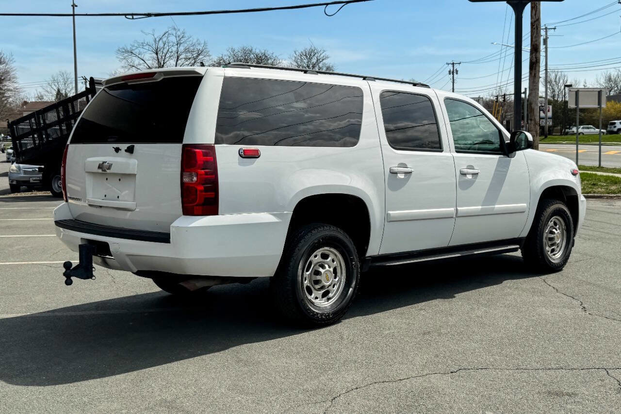 Used 2007 Chevrolet Suburban 2500 LT AWD/4WD image 4