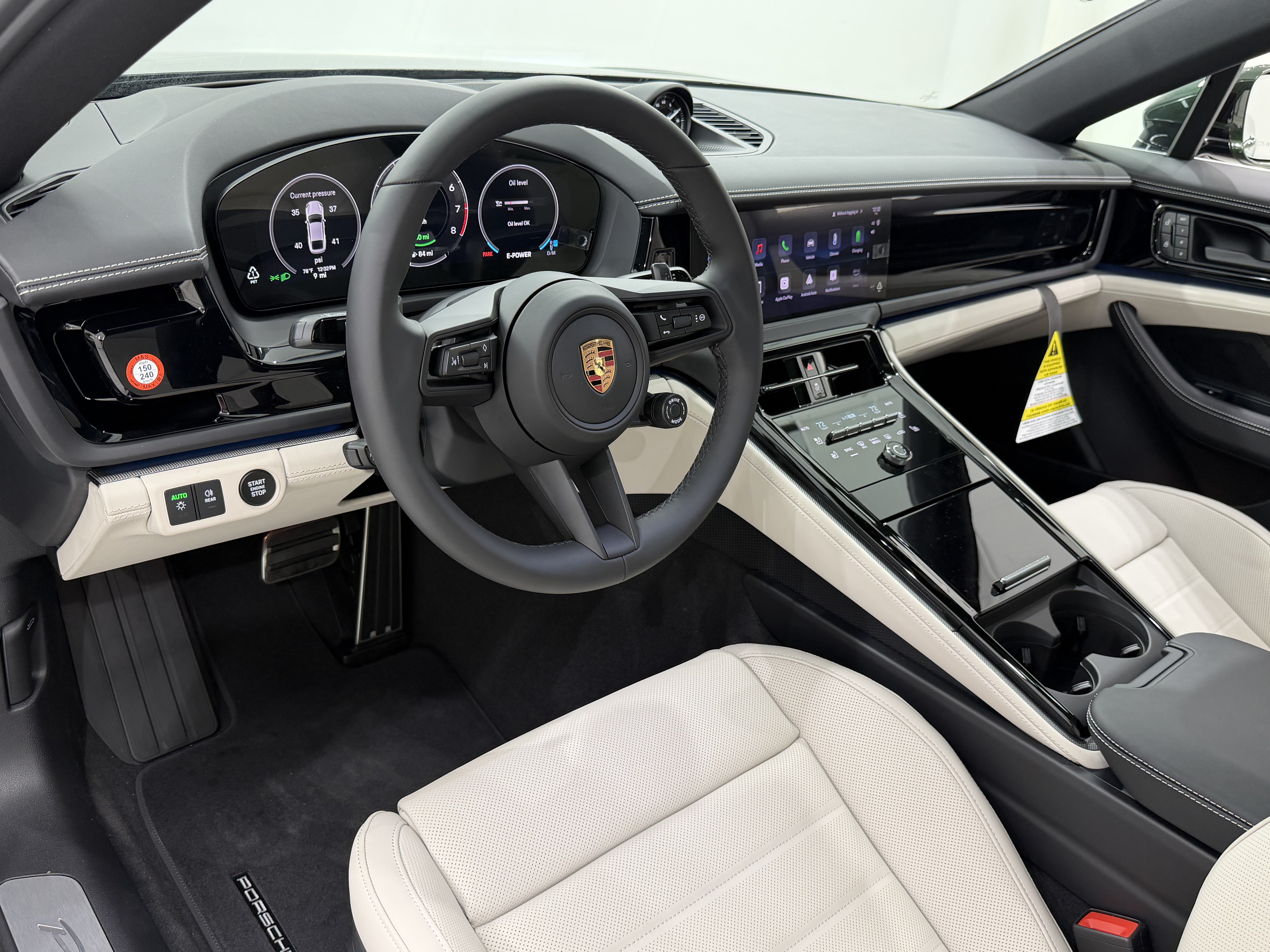 New 2026 Porsche Panamera 4 AWD/4WD image 27