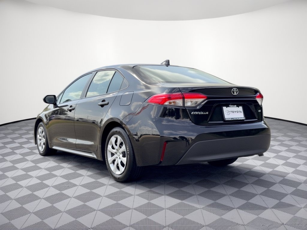 Used 2025 Toyota Corolla LE FWD image 3