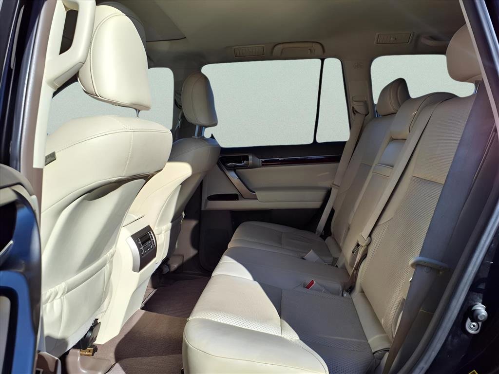 Used 2013 Lexus GX 460 image 13