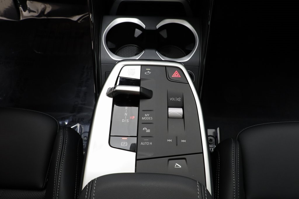 New 2025 BMW X2 xDrive28i w/ M Sport Package image 12