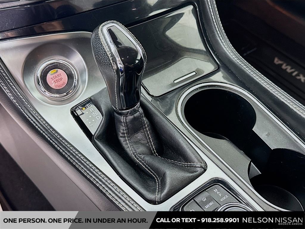 Used 2017 Nissan Maxima Platinum FWD image 17