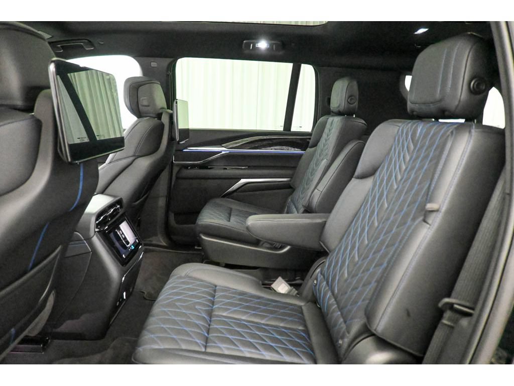 New 2026 Cadillac Escalade IQL Luxury AWD/4WD image 13