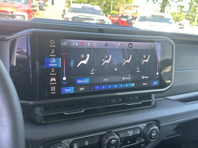 Certified 2025 Jeep Wrangler Unlimited Rubicon 4xe w/ Safety Group image 28