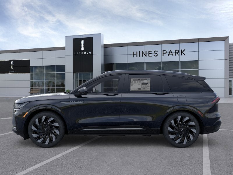 New 2026 Lincoln Nautilus Reserve w/ Jet Appearance Package AWD/4WD image 3